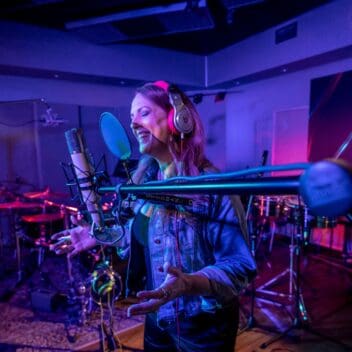JessLiveroom | Noisematch Recording Studio Miami